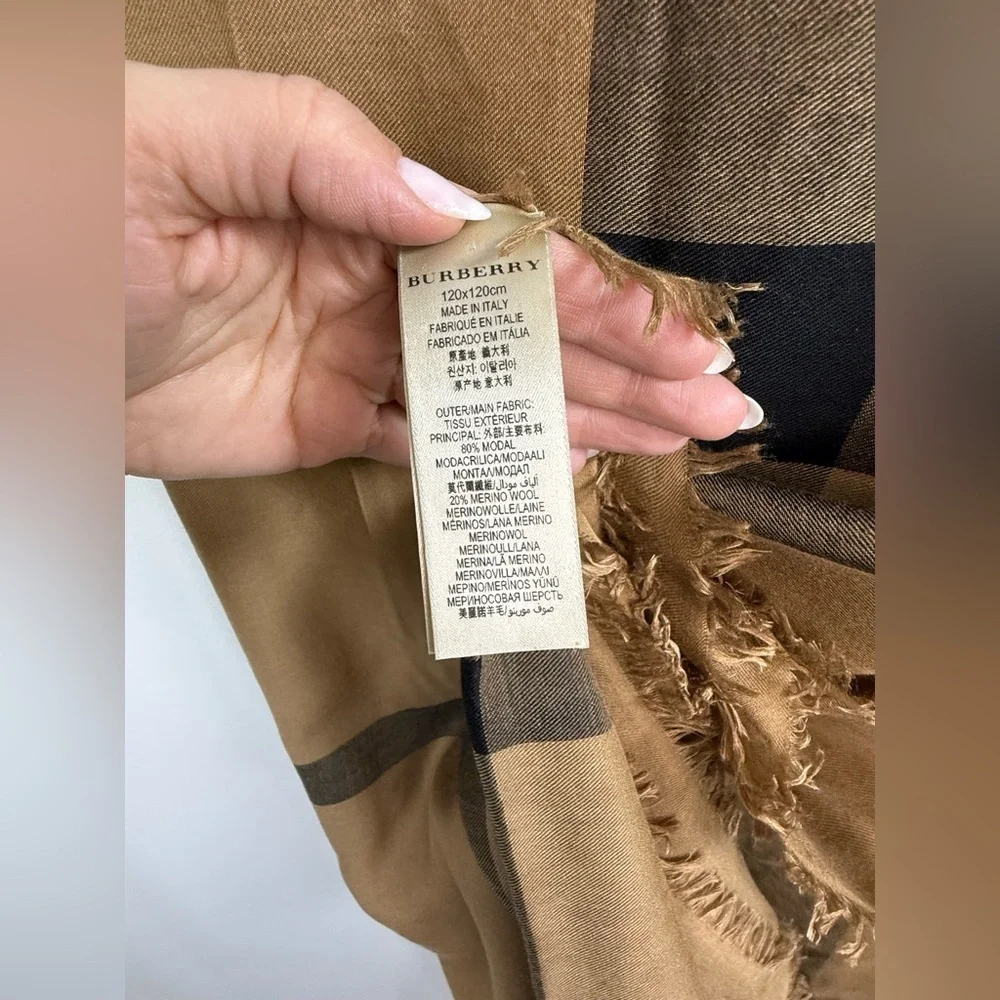Authentic BURBERRY BEIGE/BLACK CHECK FRAYED EDGE SCARF✨ - Picture 6 of 7